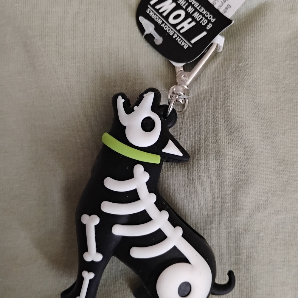 Bath & Body Works Black and White Skeleton Dog  Pocketbac
